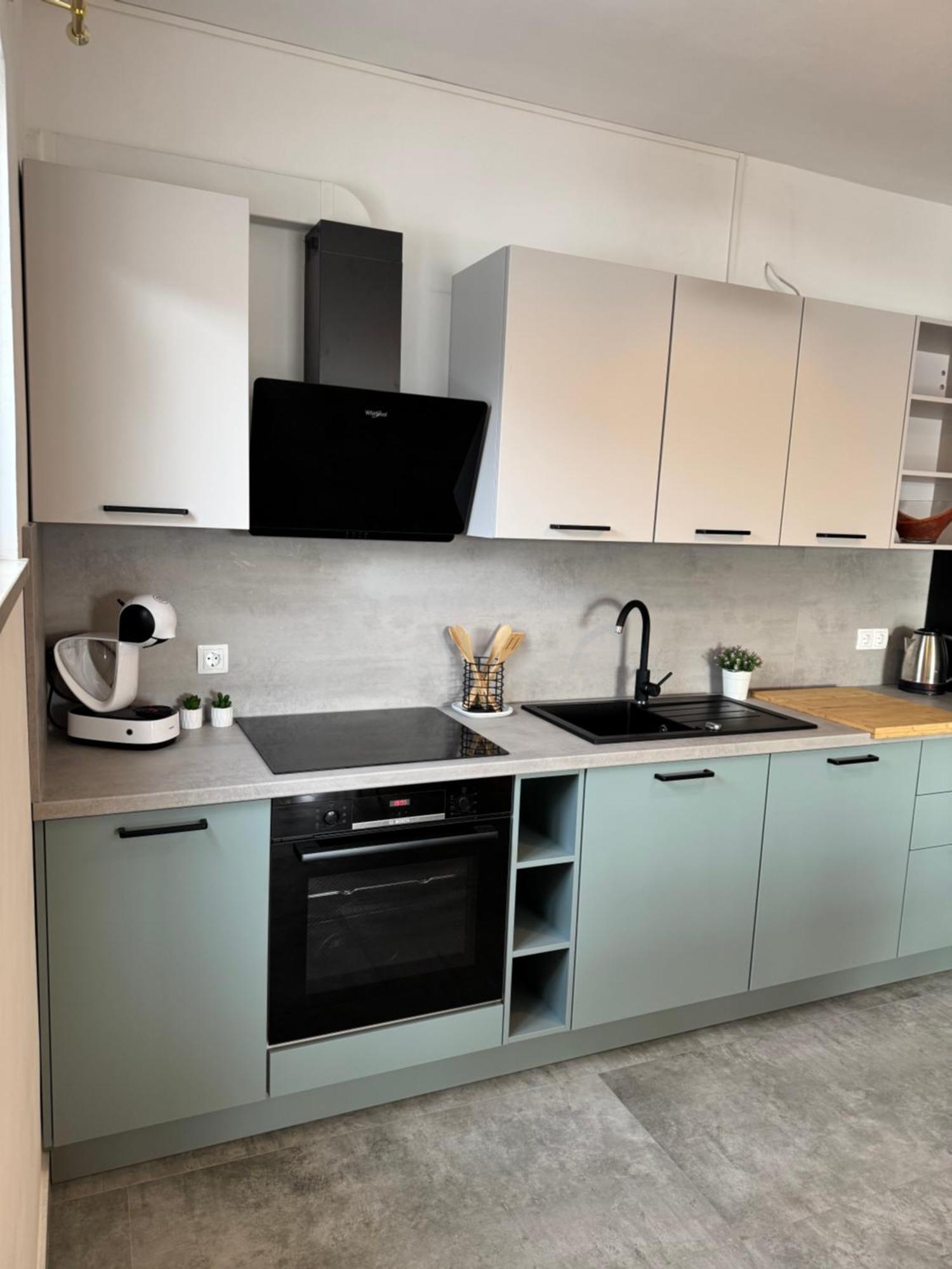 Comfortable Apartment Near The Sea Trogir Bagian luar foto